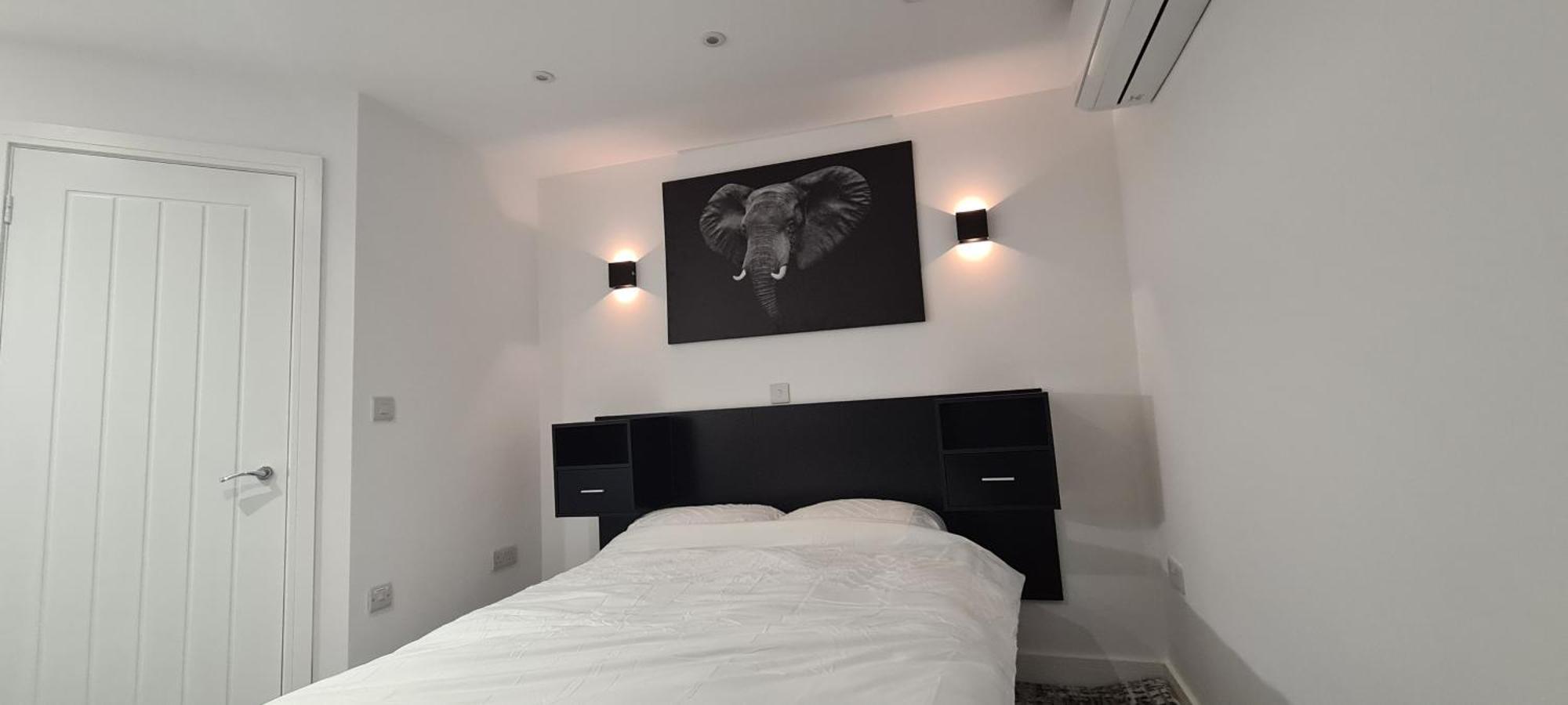 Home Away From Home! Pont Yates Rom bilde